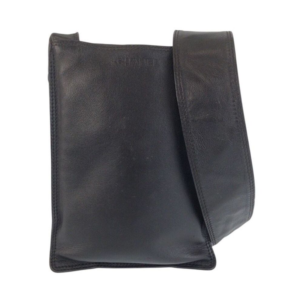Chanel Leather Shoulder Bag